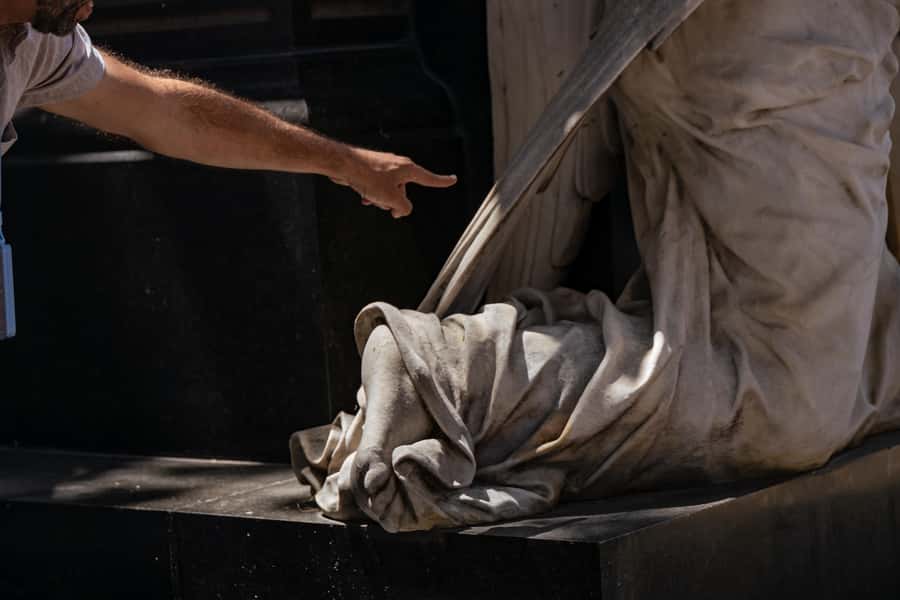 Recoleta Cemetery - Small Group Tour of History & Secrets - Europe-made mausoleums in Argentina: the architecture clue you’ll remember