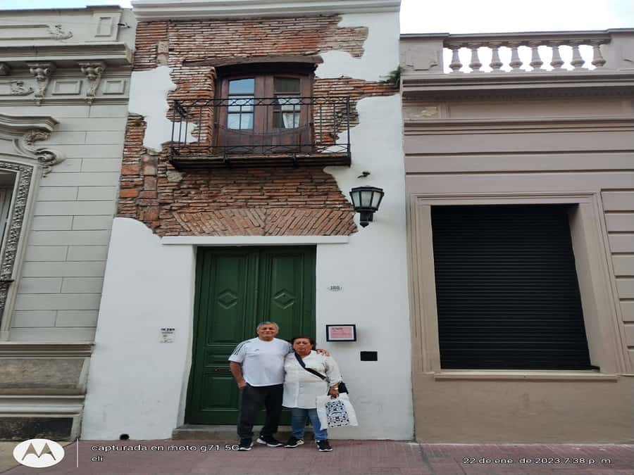 San Telmo Private Guided amazing Walking Tour - Casa Minima Photo Moment: Quick Picture, Real Local Flavor