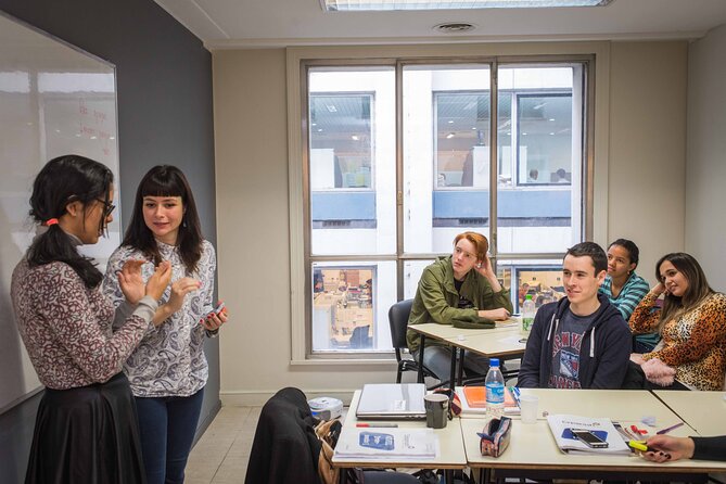 Spanish Group Course in Buenos Aires, Argentina: 20 Lessons - Spanish Group Course in Buenos Aires: 20 Lessons That Push You to Speak