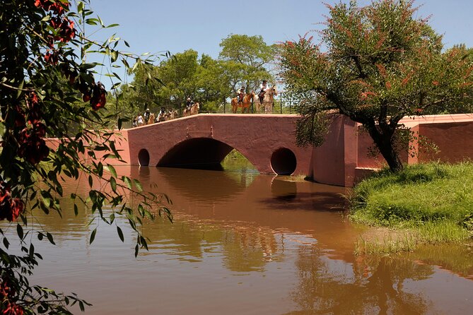 Tailor-made Day Tour to San Antonio de Areco & Estancia El Ombu - Gaucho performance and traditional music: what to pay attention to