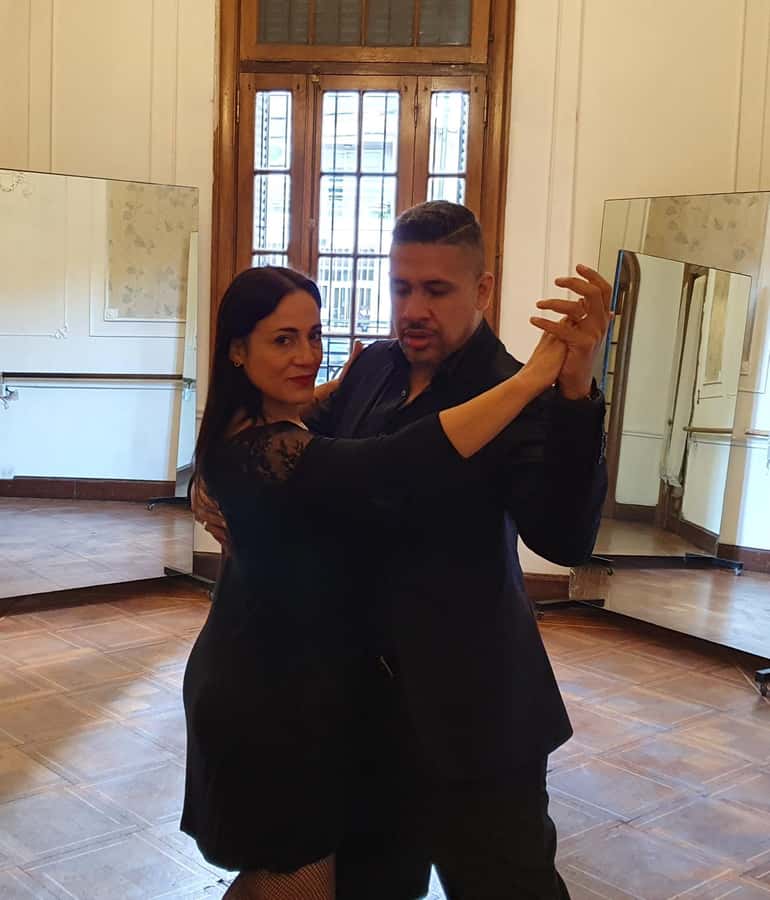 Tango Lesson in Buenos Aires with professional dancers - One Hour of Private Class With Professional Dancers: What You Actually Do