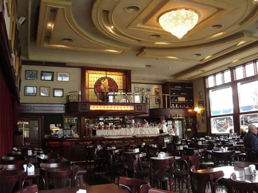 Tango Show at Café de los Angelitos - Timing and pacing: planning for a longer Buenos Aires night