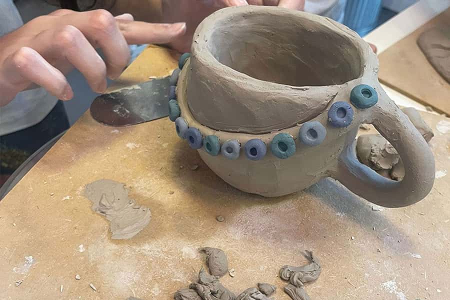Wine & Pottery Class For Beginners in Buenos Aires Argentina - Who should book this class (and who might not)
